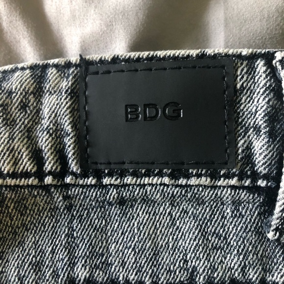 BDG hi rise shorts - Picture 3 of 4